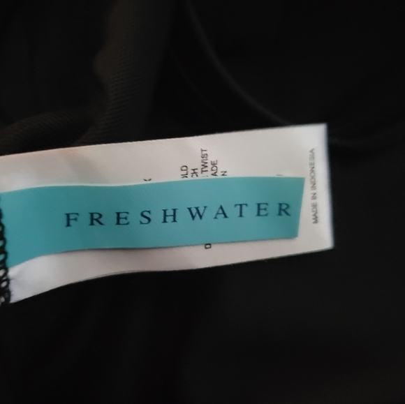 Fresh Water One Piece Removable Strap Skirted Swimsuit Slimming Black 30W - Picture 5 of 7